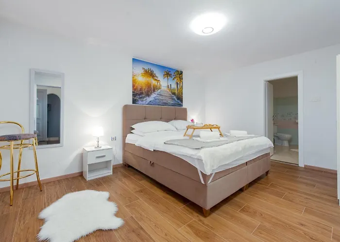 Four-bedroom With An Outdoor Swimming Pool 09 Lovinac (Zadar)