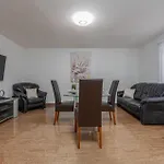 別荘 Four-bedroom With An Outdoor Swimming Pool 09 Lovinac