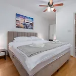 Four-bedroom With An Outdoor Swimming Pool 09 別荘