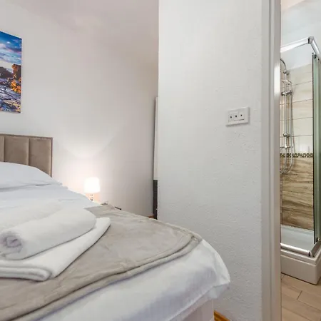 Four-bedroom With An Outdoor Swimming Pool 09 * Lovinac (Zadar)